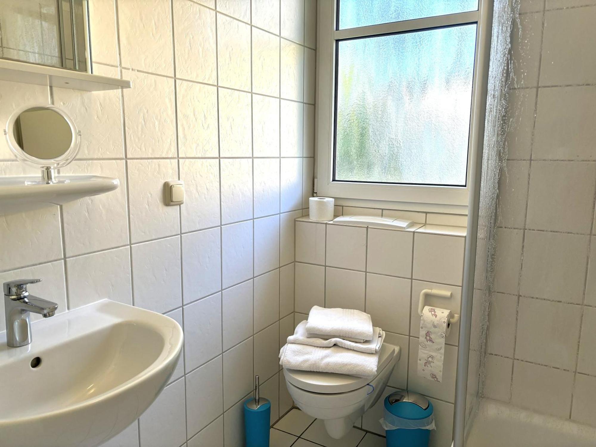 Haus Oie Idyll Mit Balkon 10 Minuten Zum Strand Zinnowitz Exterior photo